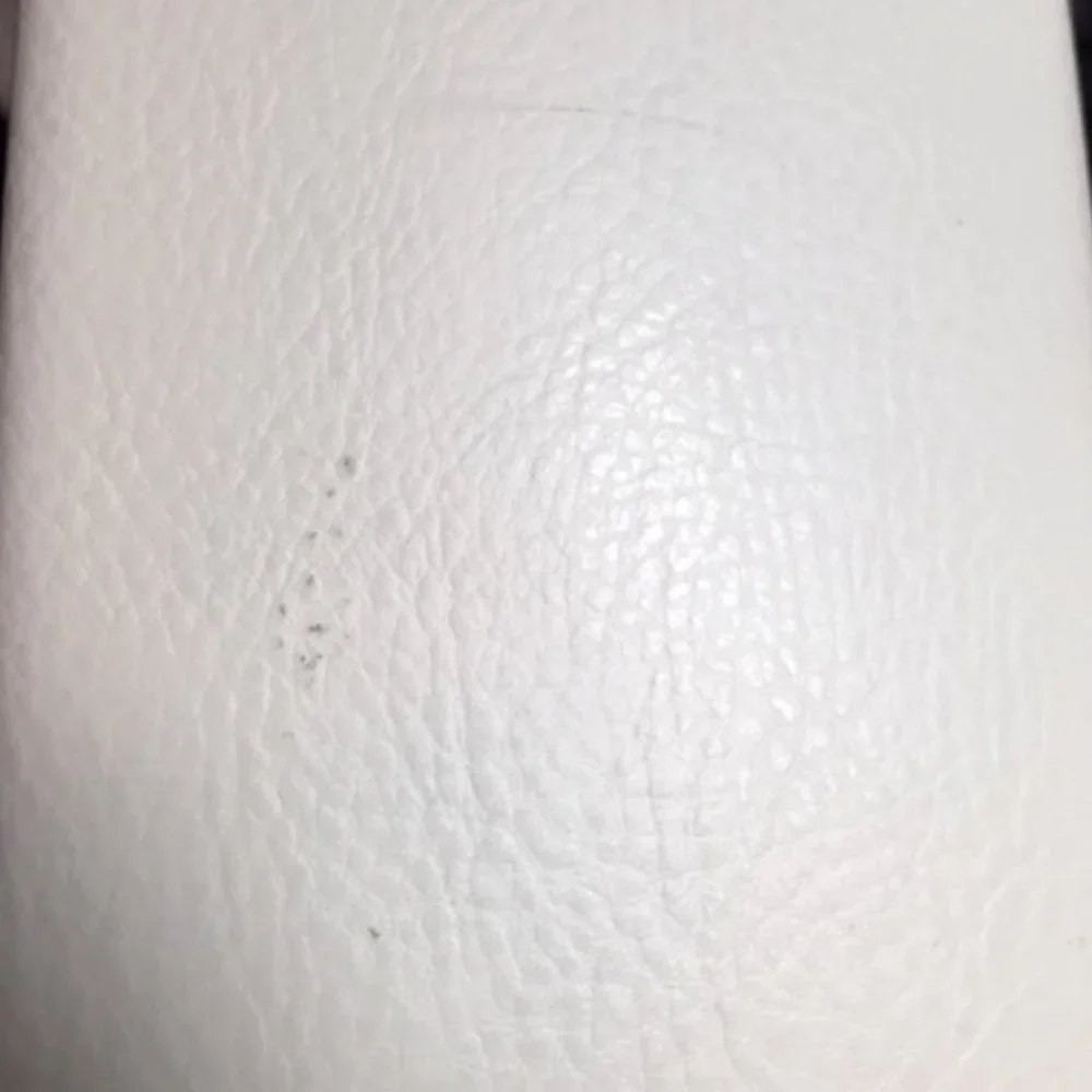 Versace Designer Eyeglass/Sunglass Case -Gold Letter Clamshell Hard Case White - Picture 6 of 7
